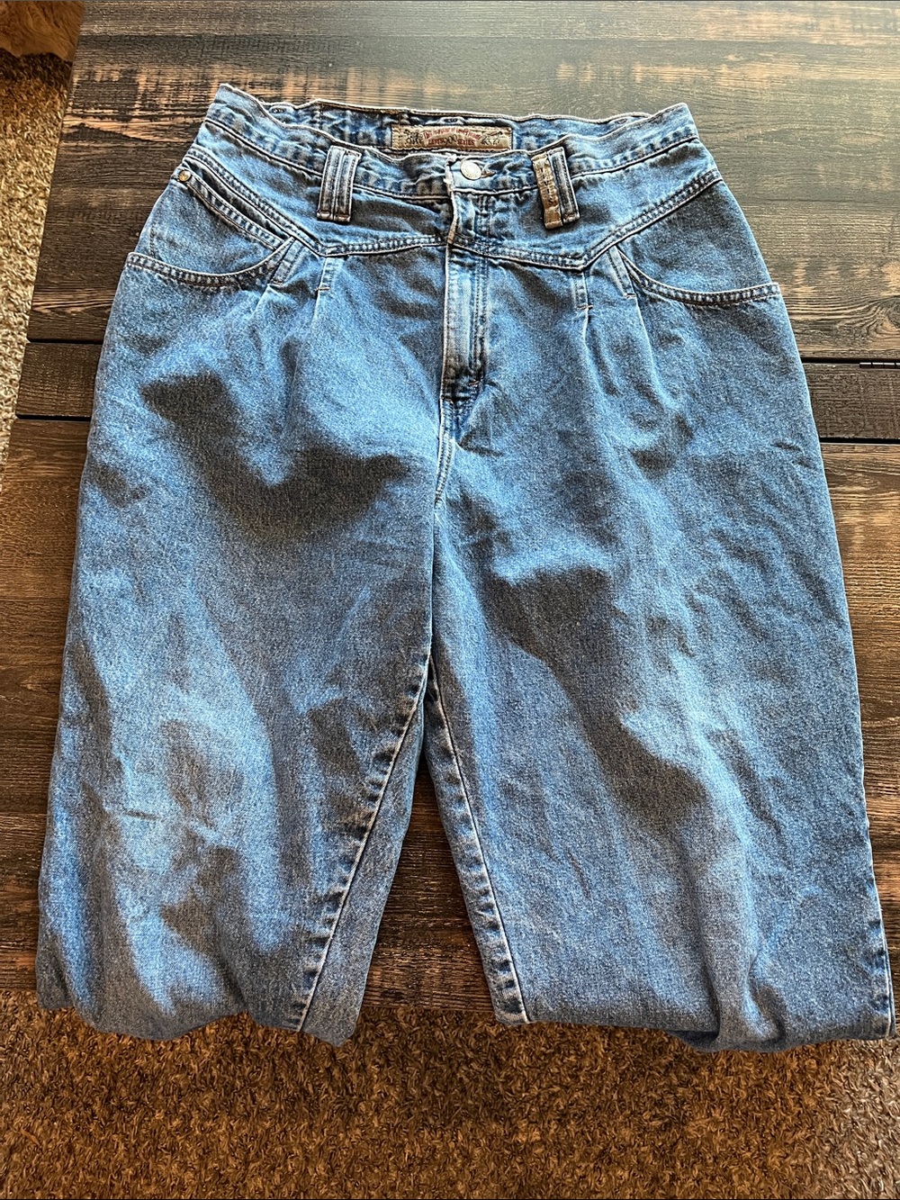 Vintage Levi’s pleated high-rise denim jeans